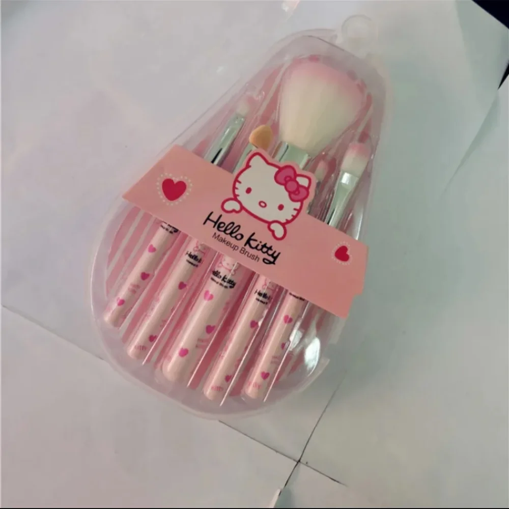 🆕Hello Kitty Make-up Brush Set.